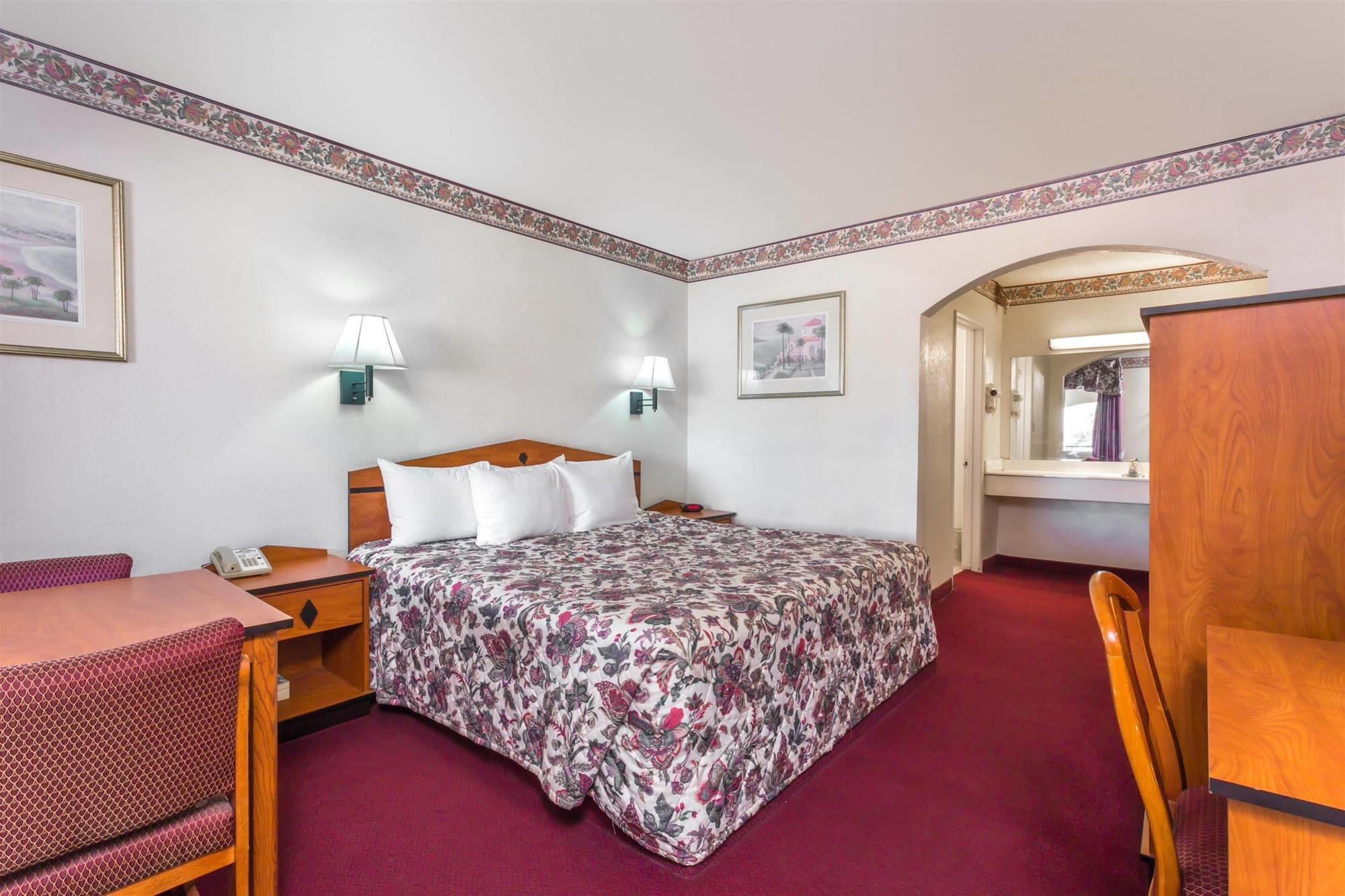 Days Inn By Wyndham Airport - Phoenix Exteriör bild